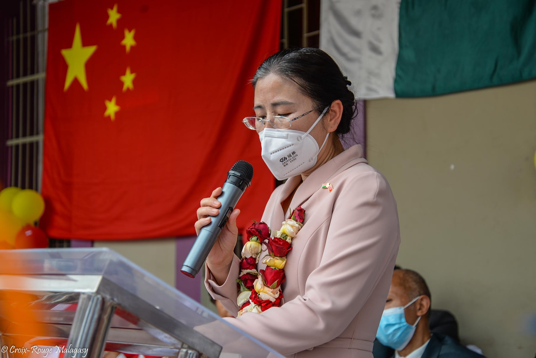 Cérémonie de remise de jouets, de fourniture scolaire pour les enfants du District 5